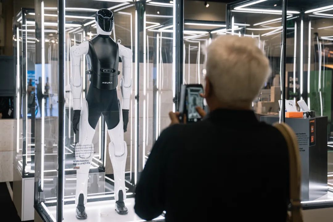 民营企业在绿色经济浪潮中领航